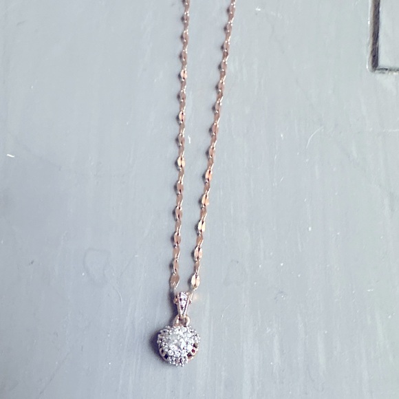 Elegant Rose Gold and Silver Necklace - Picture 1 of 1